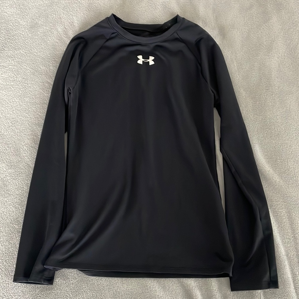 Excellent condition under armor fitted cold gear